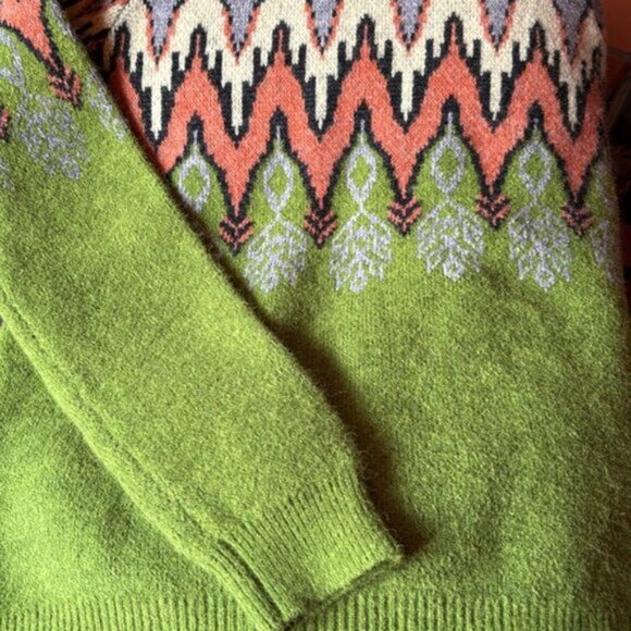 Argyle Chevron Sweater (S) Apple Green Patterned Boat Neck Knit Sweater - Picture 5 of 6